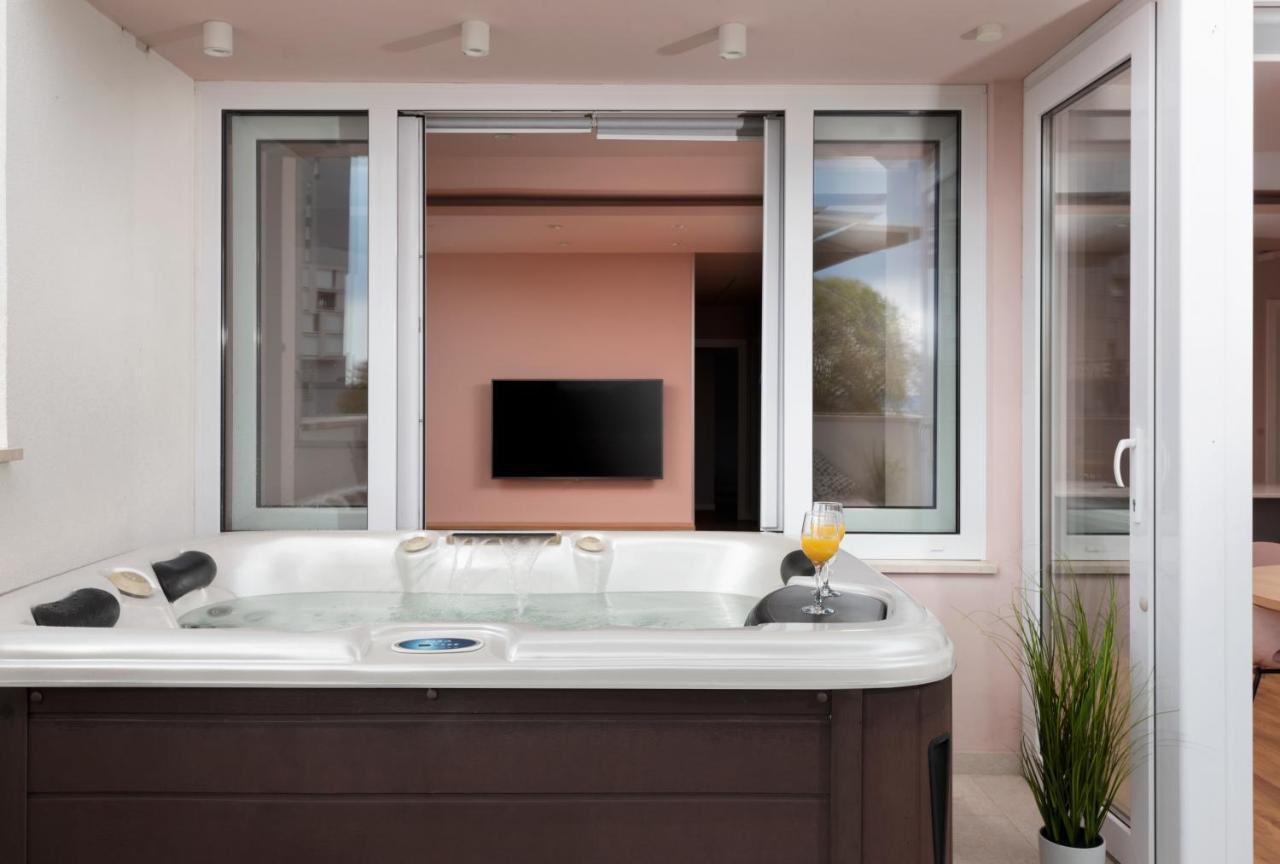 Glow Luxury Apartment With Terrace And Jacuzzi 스플리트 외부 사진